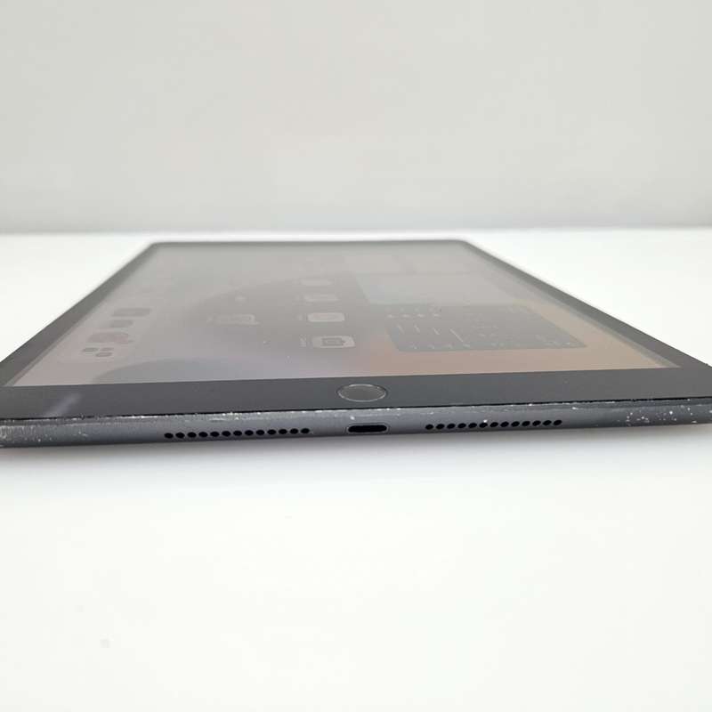 iPad 10.2 7th Gen (WiFi Only) No Touch ID And Bright Spots Space Grey (3 Month Warranty)