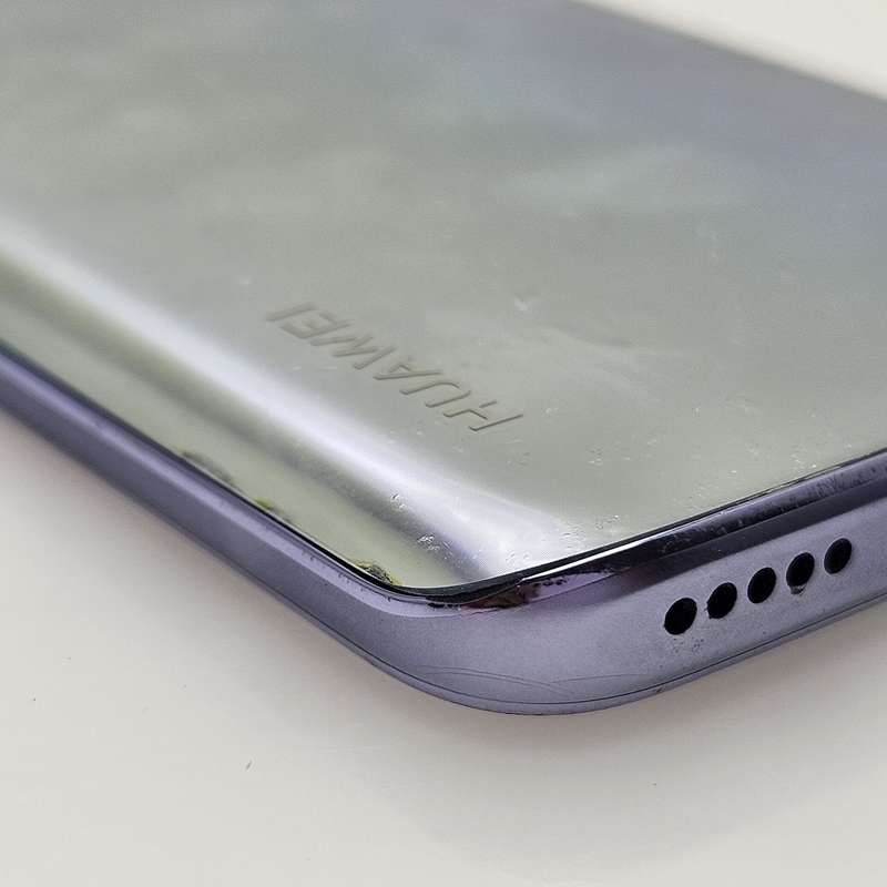 Huawei Nova 8i 128GB Dual Sim Cracked Screen And Bright Spots Moonlight Silver