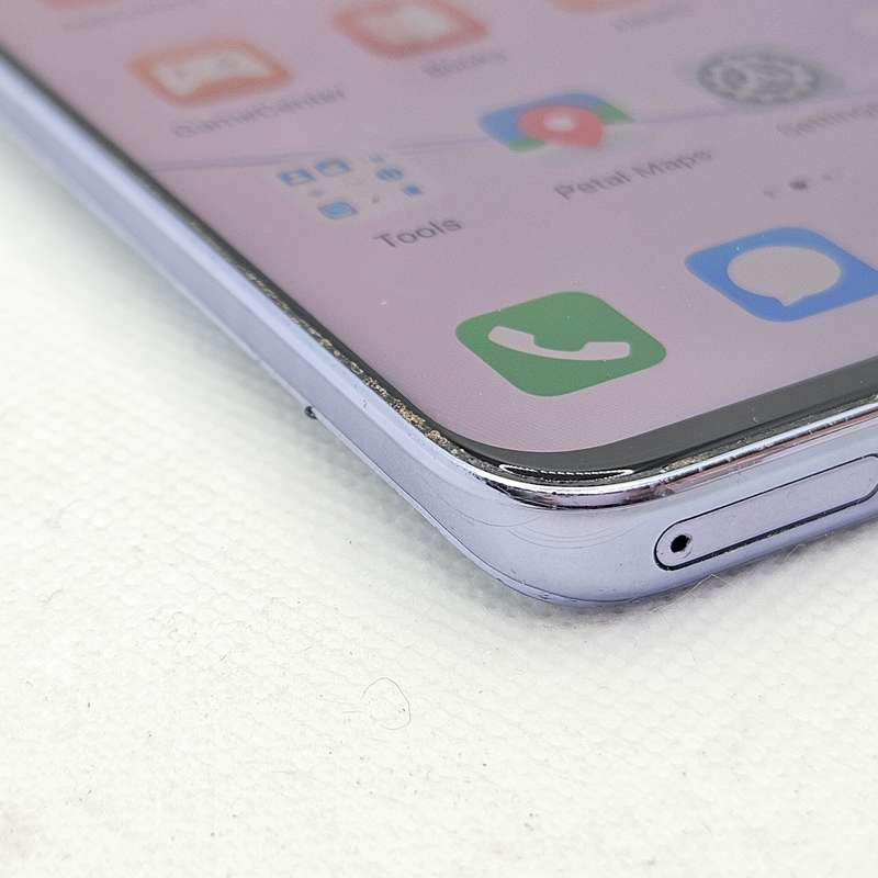 Huawei Nova 8i 128GB Dual Sim Cracked Screen And Bright Spots Moonlight Silver