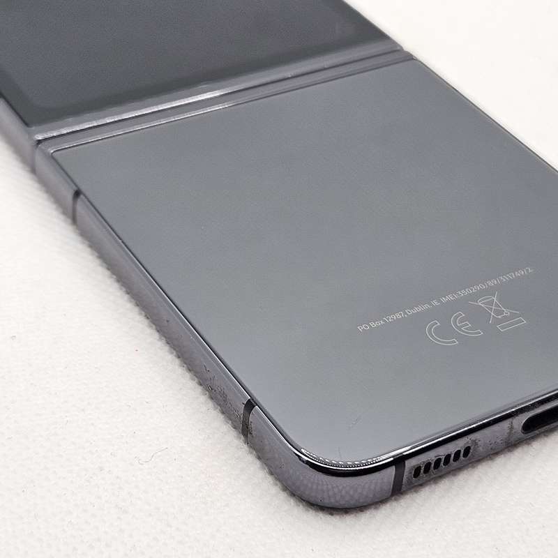 Samsung Galaxy Z Flip 5 256GB Graphite (6 Month Warranty)