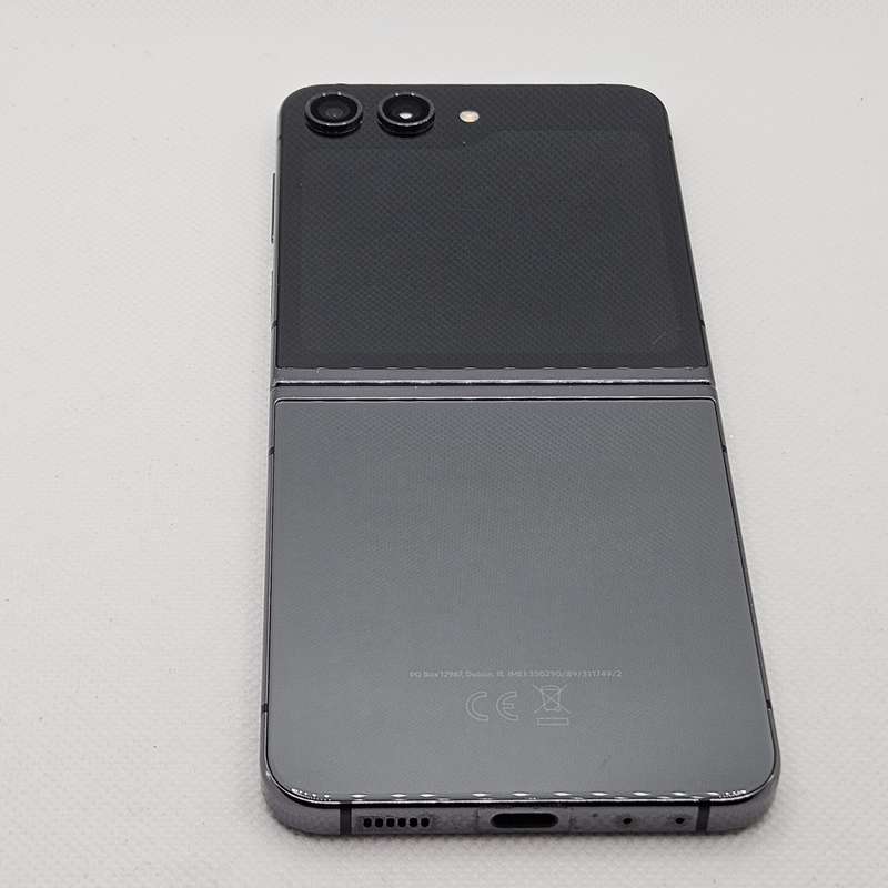 Samsung Galaxy Z Flip 5 256GB Graphite (6 Month Warranty)