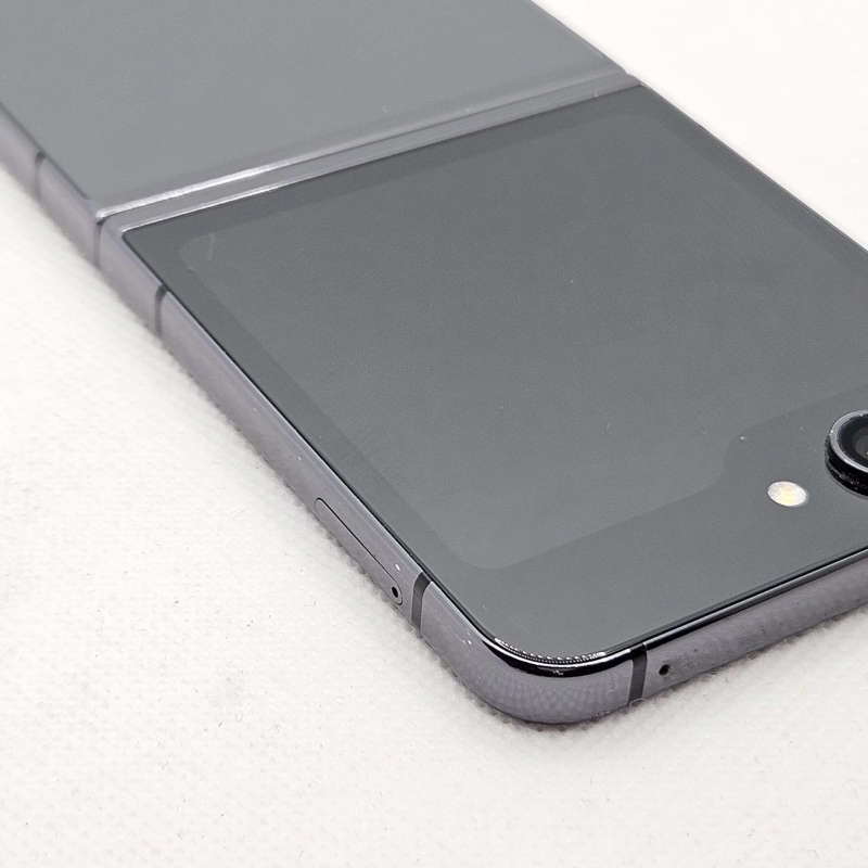 Samsung Galaxy Z Flip 5 256GB Graphite (6 Month Warranty)