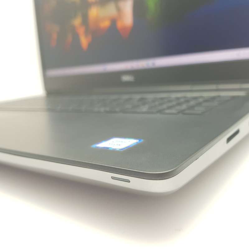 Dell Precision 7750, Intel Xeon(R), 64GB RAM, 1TB SSD Silver (12 Month Warranty)