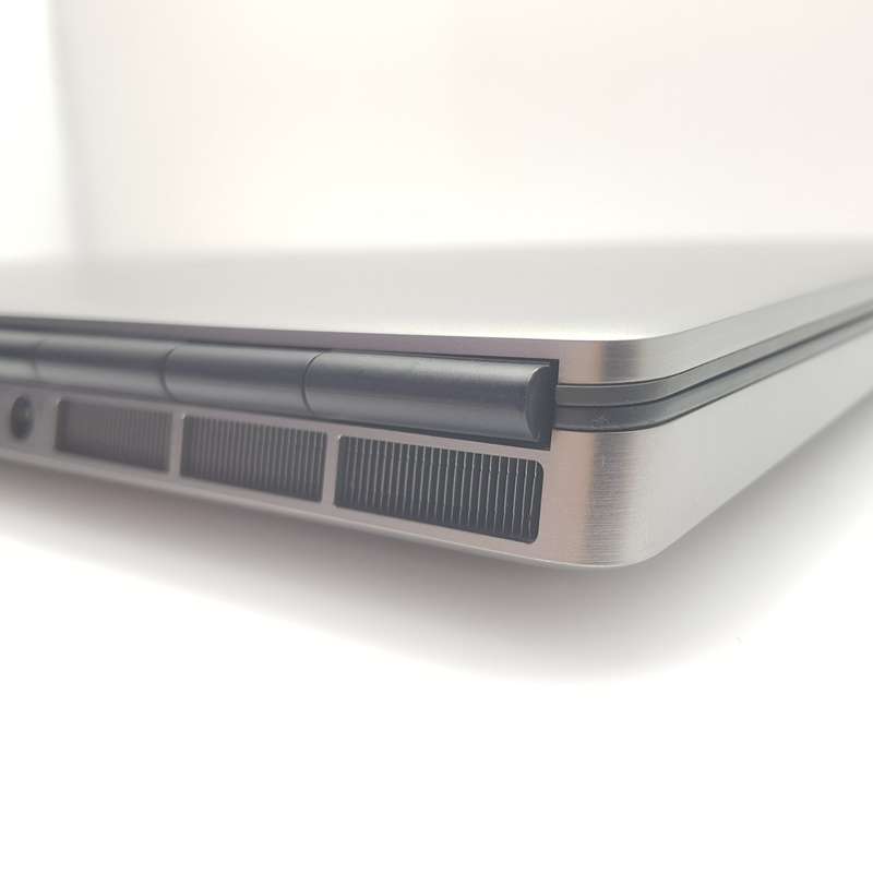 Dell Precision 7750, Intel Xeon(R), 64GB RAM, 1TB SSD Silver (12 Month Warranty)