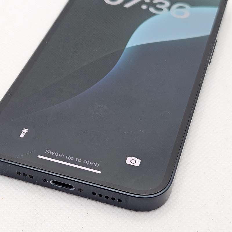iPhone 13 128GB Midnight (6 Month Warranty)