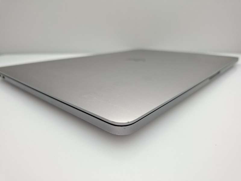 MacBook Pro 15-Inch "Core i7" 2.6GHz (TouchBar, 2019) 16GB RAM 256GB SSD Space Grey (12 Month War...