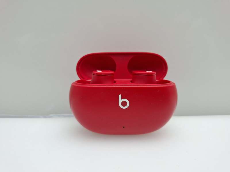 Beats Studio Buds