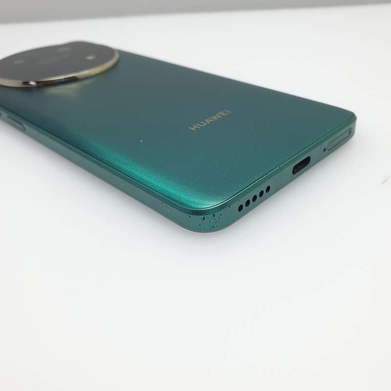Huawei Nova 12i 256GB Dual Sim Green (3 Month Warranty) + Cover Bundle Value: R200