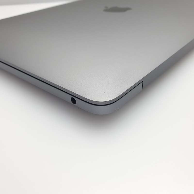 MacBook Pro 13-Inch "M1" 8 CPU/ 8 GPU (2020) 8GB RAM 256GB SSD Silver (12 Month Warranty) - Inter...