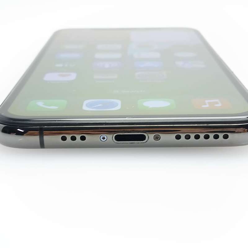 iPhone Xs 64GB No Face ID | Cracked Camera Space Gray (3 Month Warranty)