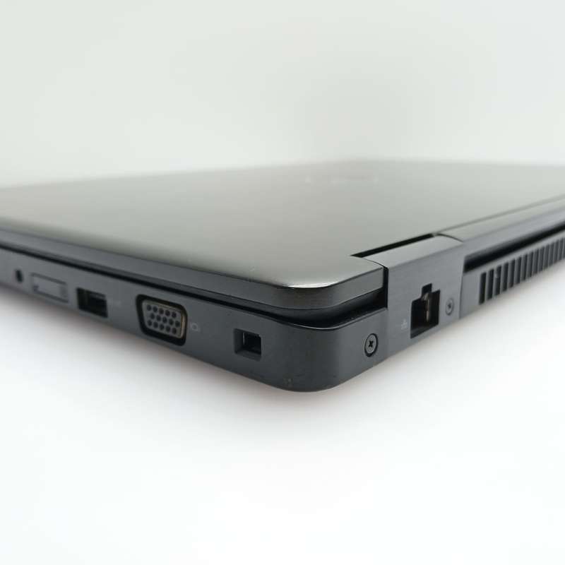 Dell Latitude 5580 "Core i5" 2.50GHz 12GB RAM 256GB SSD Faulty Battery Black