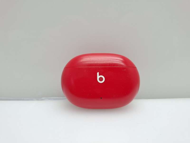 Beats Studio Buds