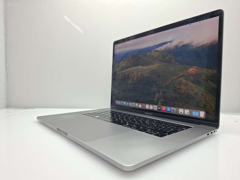 MacBook Pro 15-Inch "Core i7" 2.6GHz (TouchBar, 2019) 16GB RAM 256GB SSD Space Grey (12 Month War...