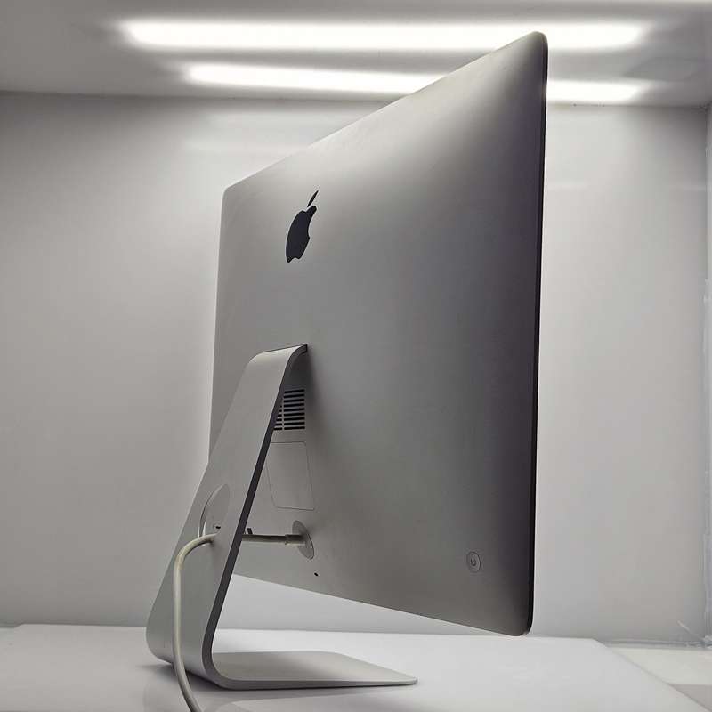iMac 27-Inch Core i5 3.5GHz (Retina 5K, Late 2015) 24GB RAM 1TB Fusion Drive Silver (12 Mon...