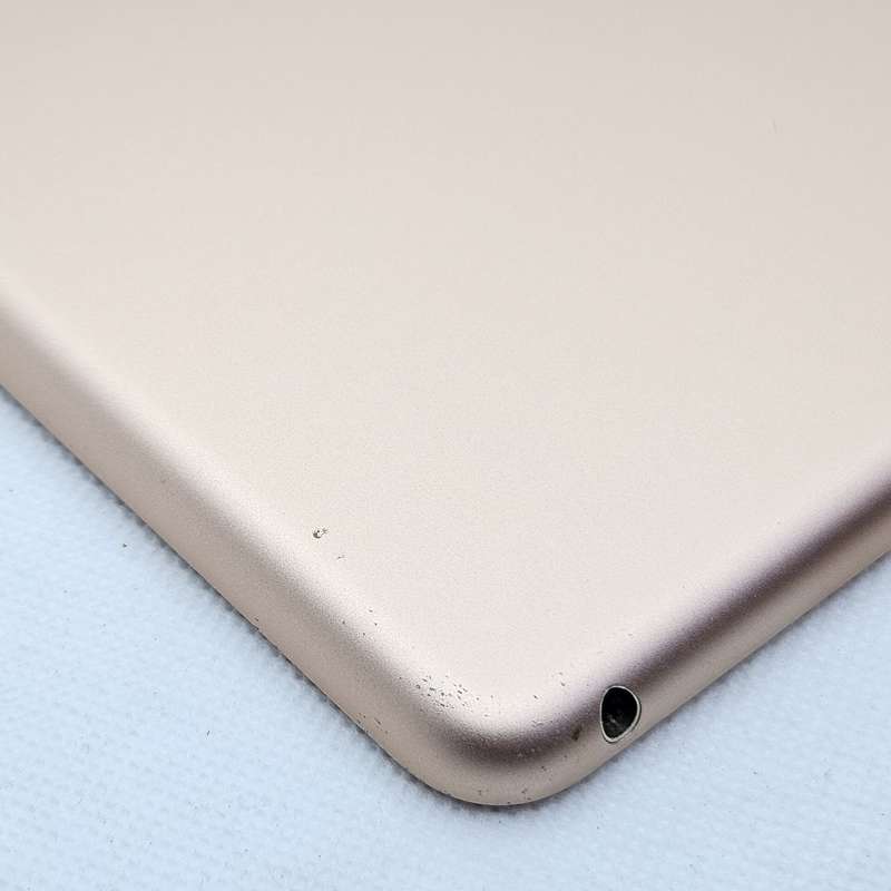 iPad 9.7 6th Gen 32GB (WiFi Only) No Touch ID Rose Gold
