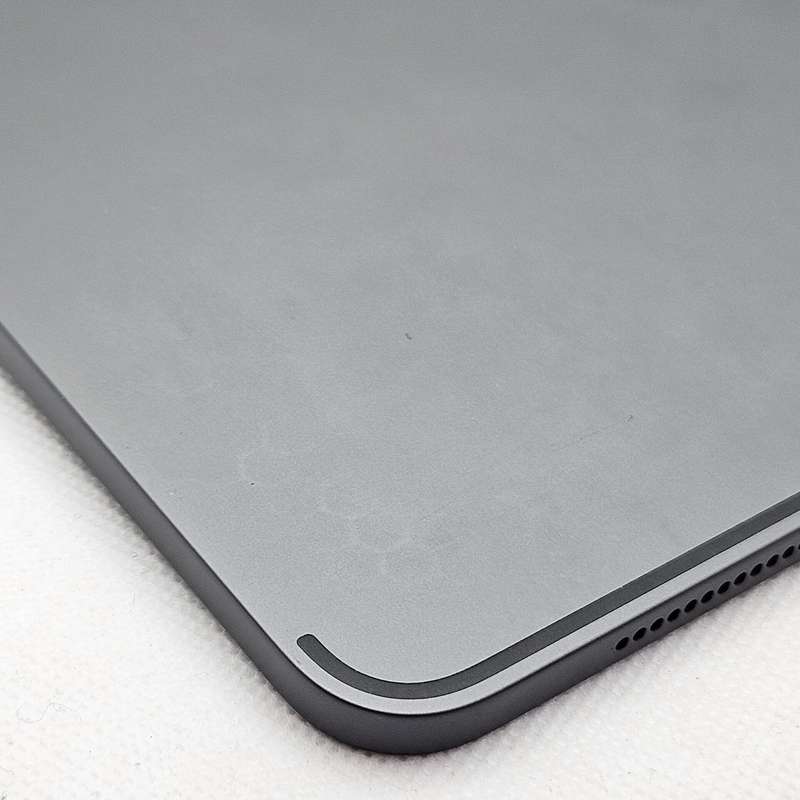 iPad Pro 11 1st Gen 256GB (WiFi Only) No Face ID And Bright Spots Space Gray (3 Month Warranty)