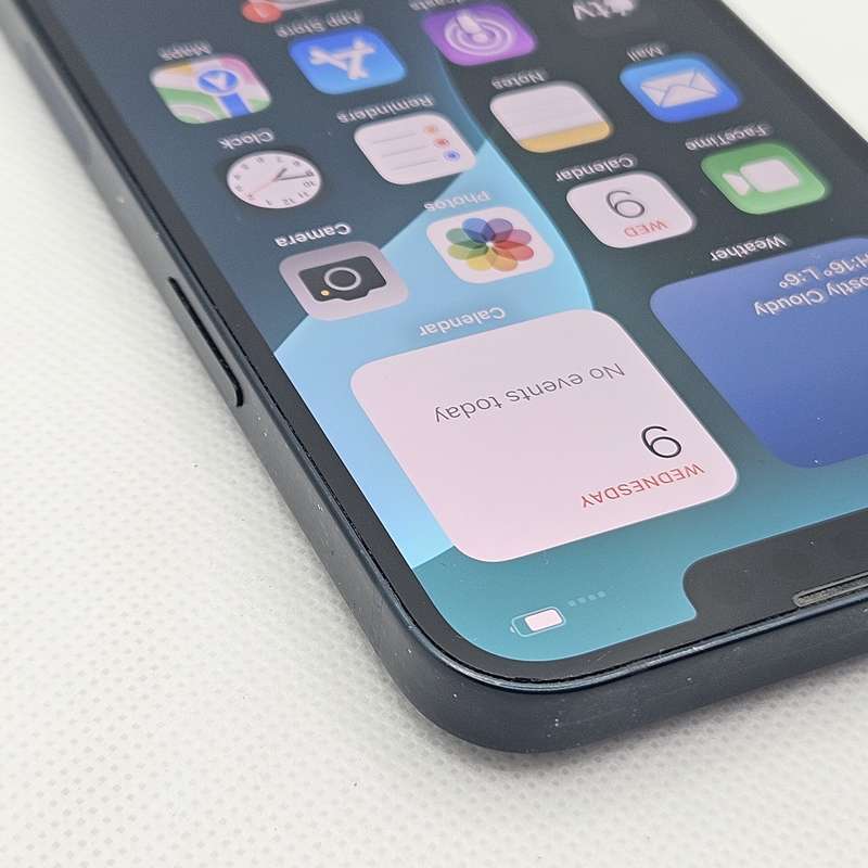 iPhone 13 128GB Midnight (6 Month Warranty)