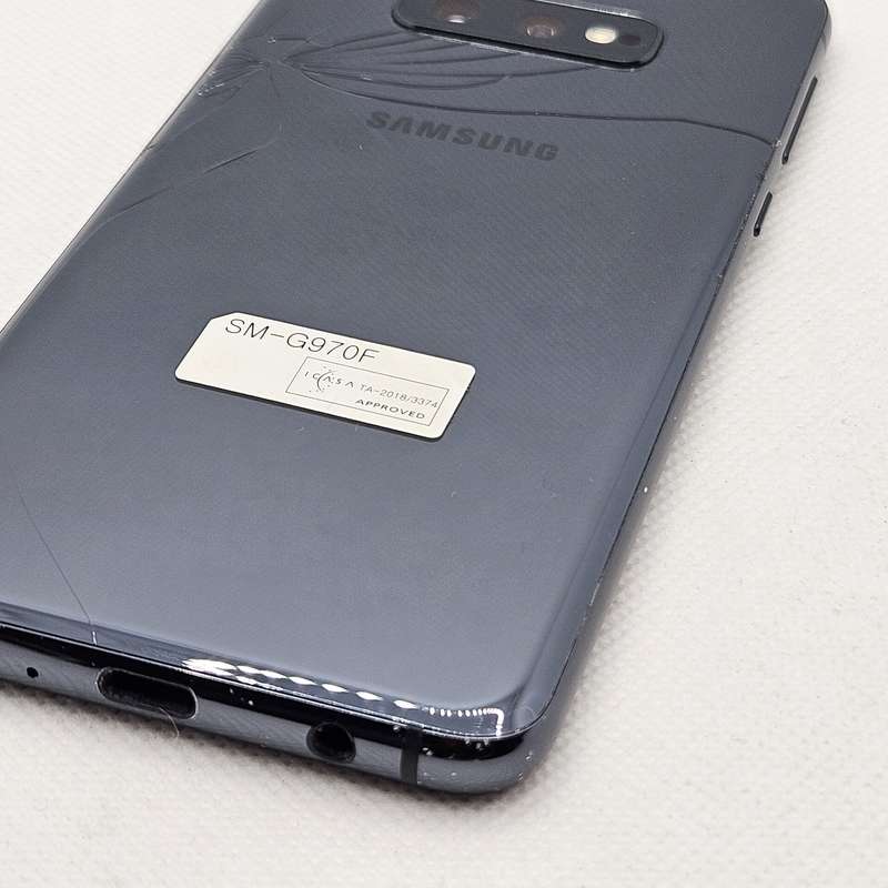 Samsung Galaxy S10e 128GB Cracked Casing Prism Black