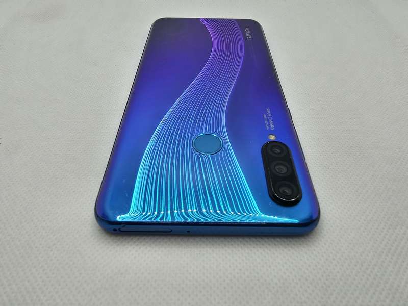 Huawei P30 Lite 128GB Back Camera Blurry Blue