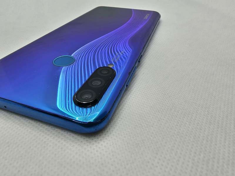 Huawei P30 Lite 128GB Back Camera Blurry Blue