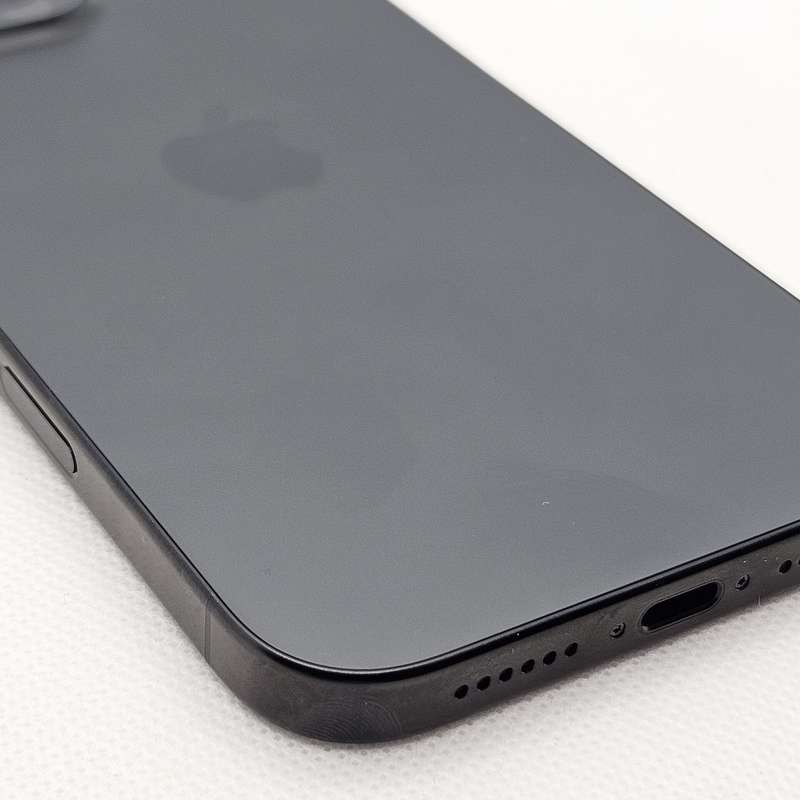 iPhone 16 Pro Max 256GB Black Titanium (12 Month Warranty)  Mint Condition