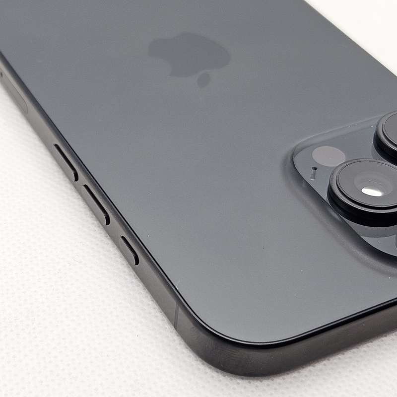 iPhone 16 Pro Max 256GB Black Titanium (12 Month Warranty)  Mint Condition