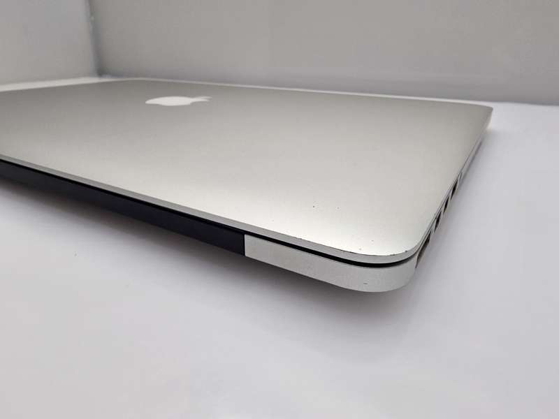 MacBook Pro "Core i7" 15-Inch 16GB RAM 256GB SSD (Mid 2015) Silver
