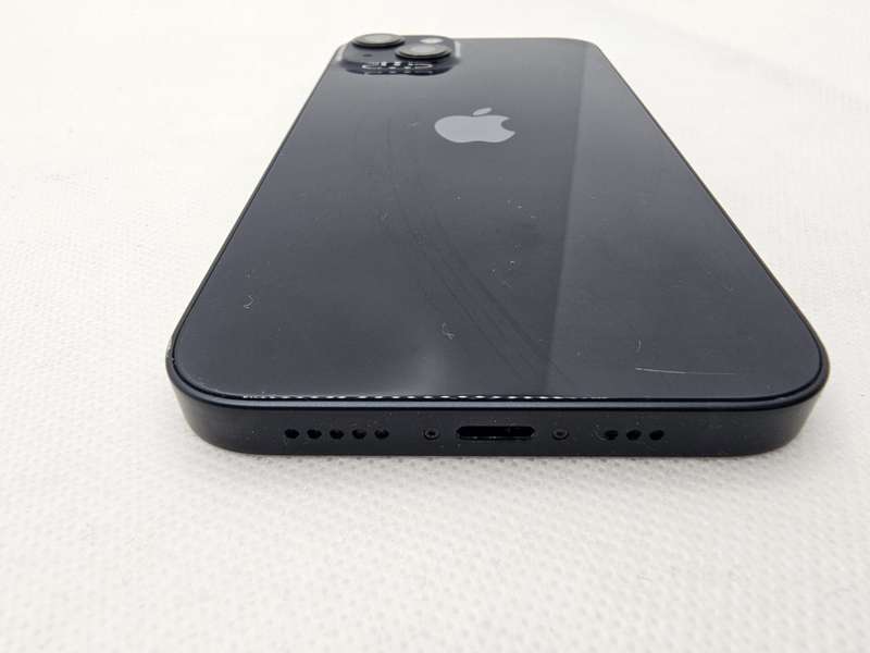 iPhone 13 128GB Midnight No Face ID (6 Month Warranty) + Screen Protector Bundle Value: R200