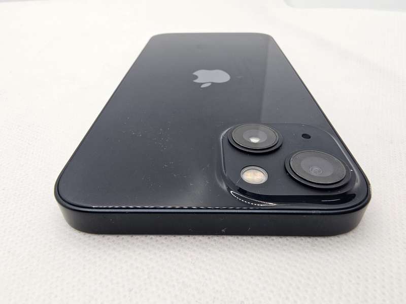 iPhone 13 128GB Midnight No Face ID (6 Month Warranty) + Screen Protector Bundle Value: R200