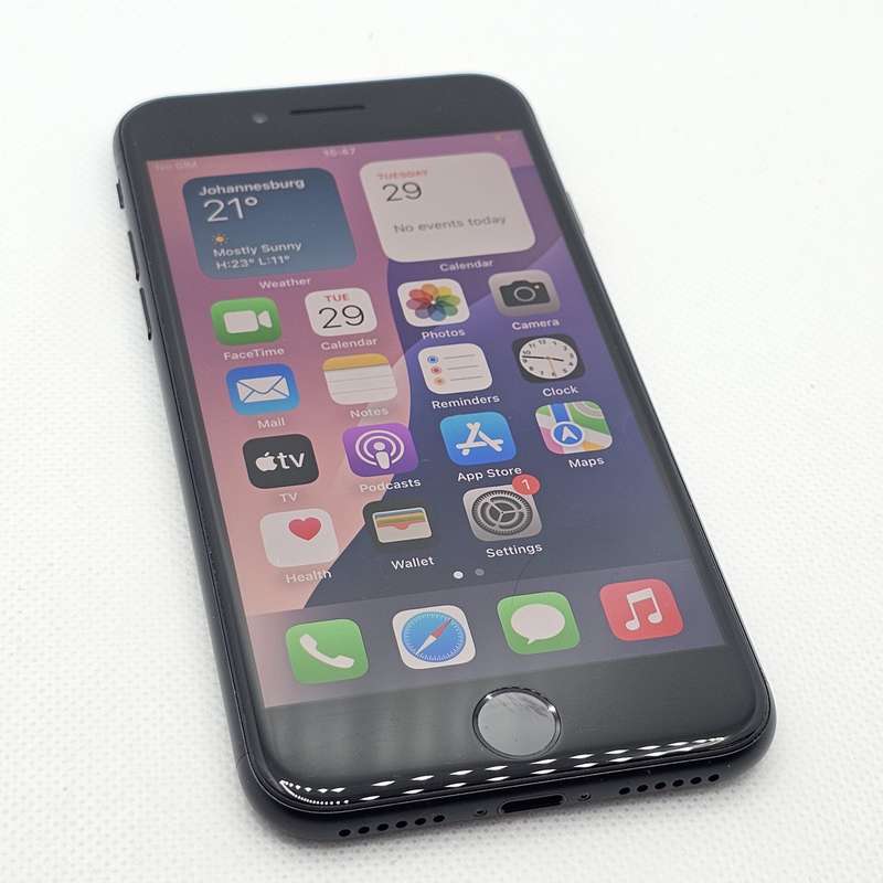 iPhone SE 2020 64GB Black (3 Month Warranty)