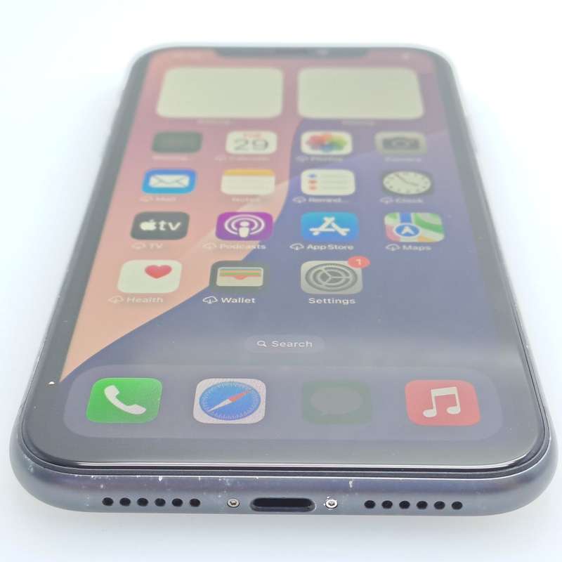 iPhone 11 64GB Black (6 Month Warranty)