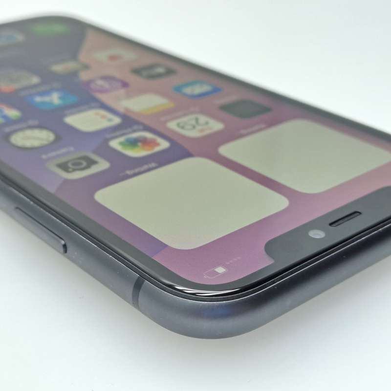 iPhone 11 64GB Black (6 Month Warranty)