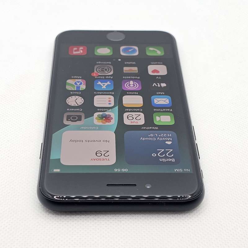 iPhone SE 2020 64GB Black (3 Month Warranty)