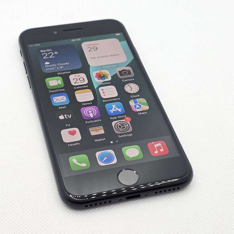 iPhone SE 2020 64GB Black (3 Month Warranty)