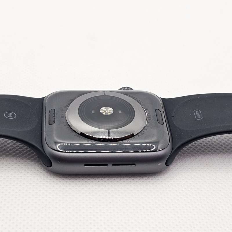 Apple Watch Series 4 44mm GPS Only Space Gray (3 Month Warranty)