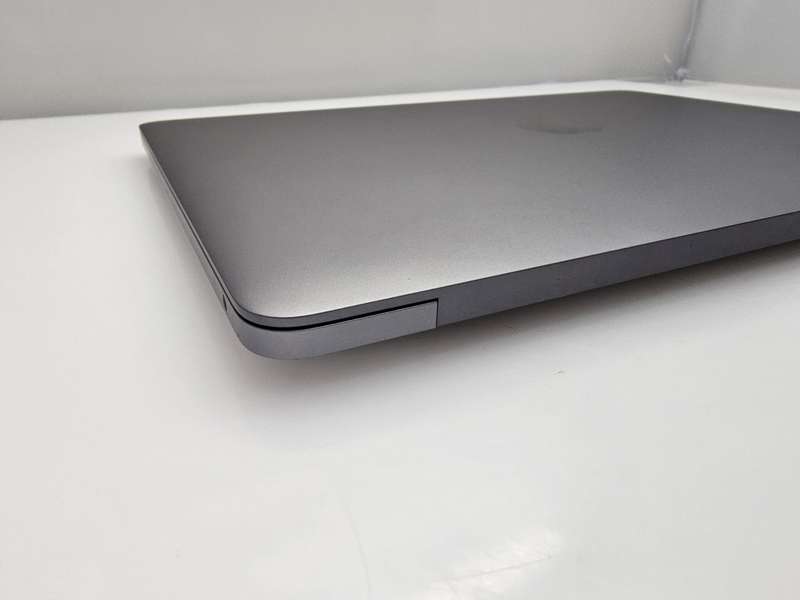 MacBook Pro "M1" 13-Inch 8 GPU/CPU (2020) 8GB RAM 512GB SSD Silver (12 Month Warranty)