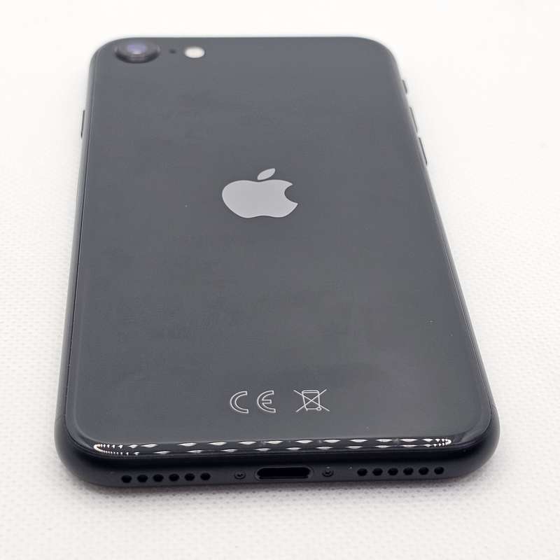 iPhone SE 2020 64GB Black (3 Month Warranty)