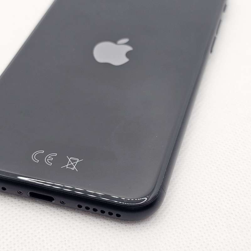 iPhone SE 2020 64GB Black (3 Month Warranty)