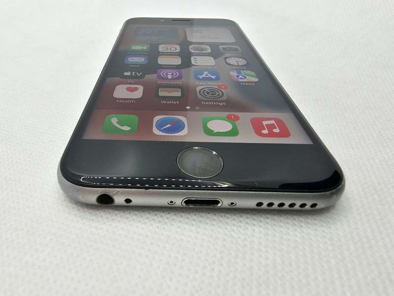 iPhone 6s 32GB Bright Spots Space Grey
