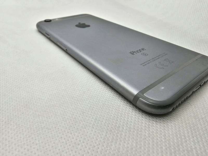 iPhone 6s 32GB Bright Spots Space Grey