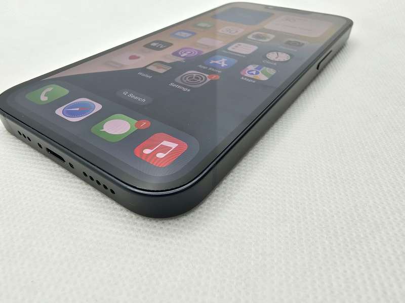 iPhone 13 128GB Midnight (6 Month Warranty)