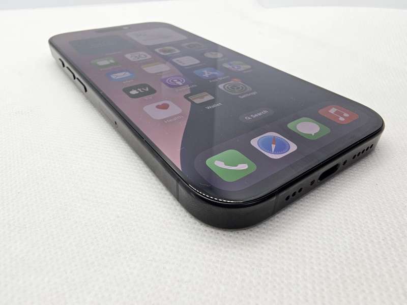 iPhone 16 Pro 128GB Black (12 Month Warranty) - Mint Condition