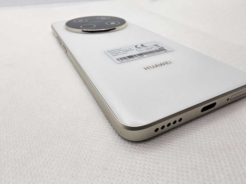 Huawei Nova 13i 256GB Dual Sim White - Mint Condition
