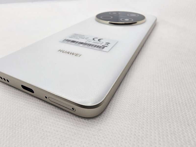 Huawei Nova 13i 256GB Dual Sim White - Mint Condition