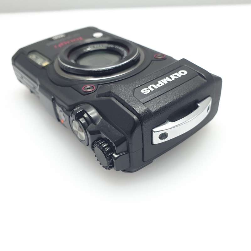 Olympus Tough TG-5 Black + Underwater Case PT-058 (6 Month Warranty)