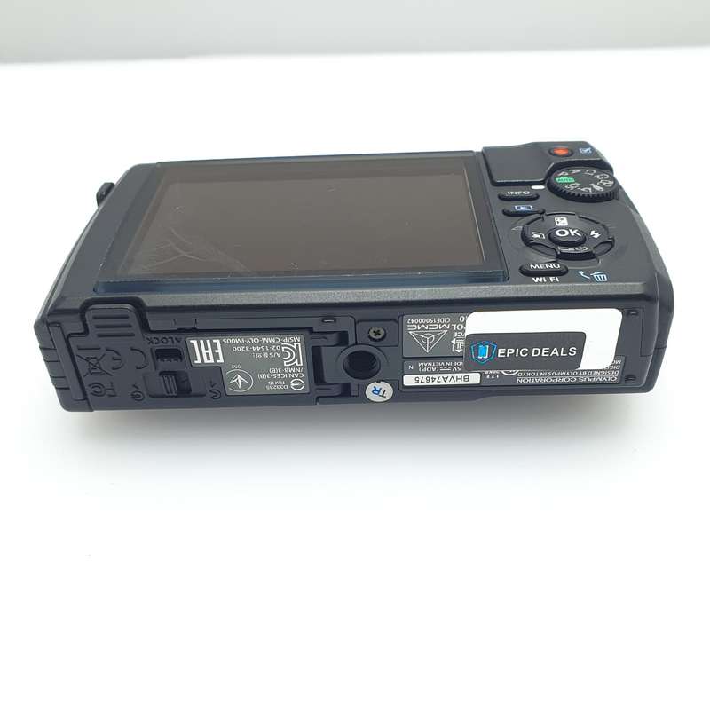 Olympus Tough TG-5 Black + Underwater Case PT-058 (6 Month Warranty)