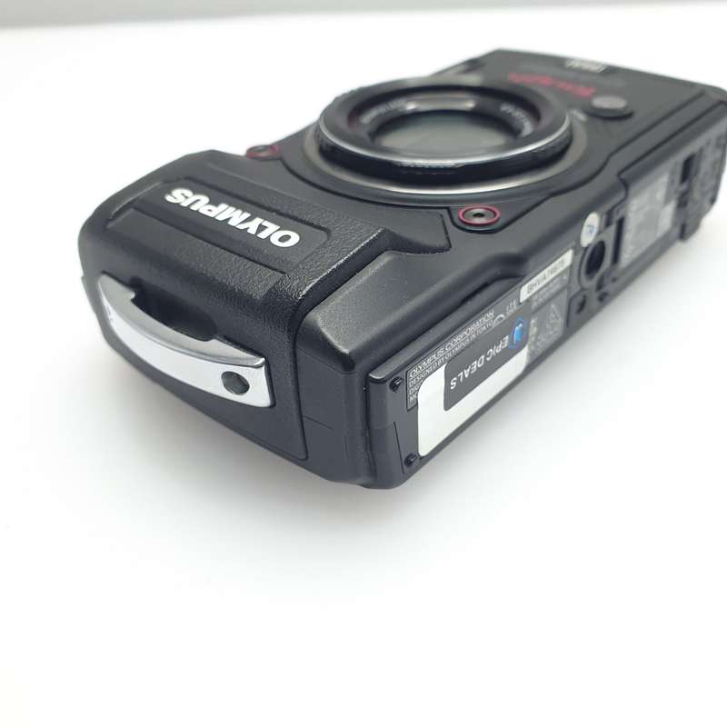 Olympus Tough TG-5 Black + Underwater Case PT-058 (6 Month Warranty)