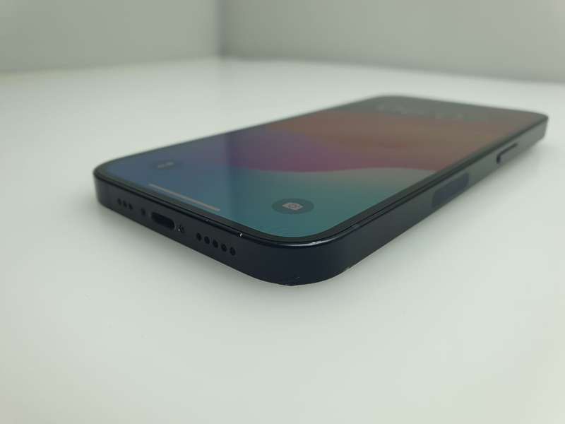 iPhone 13 128GB Midnight (6 Month Warranty)