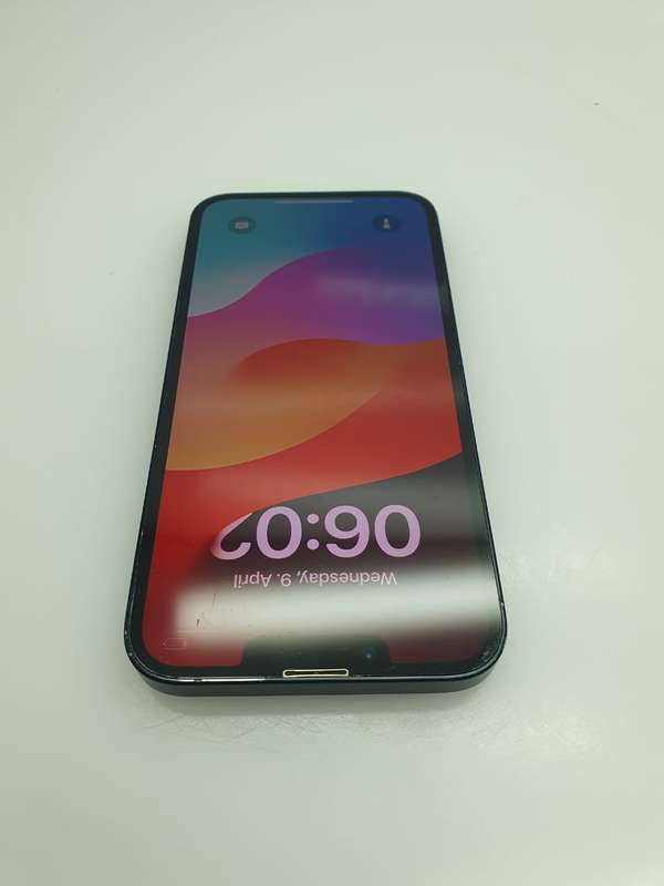 iPhone 13 128GB Midnight (6 Month Warranty)