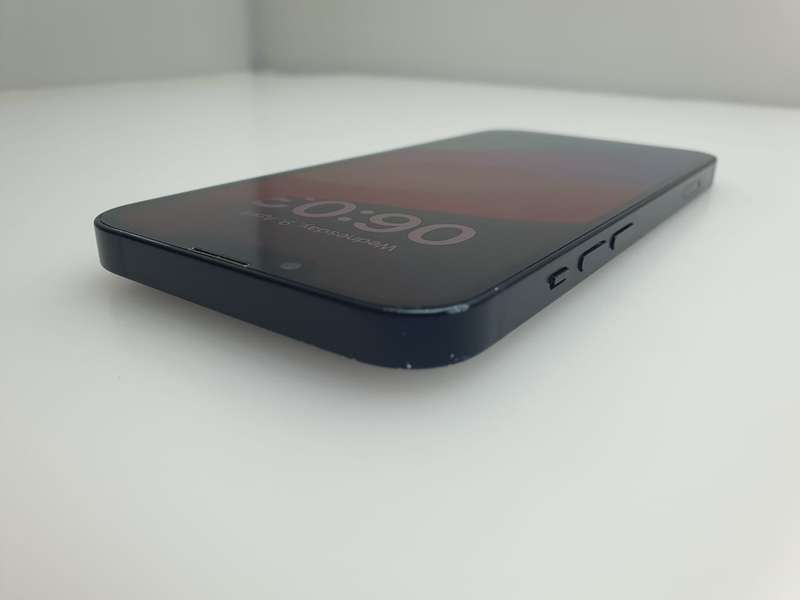 iPhone 13 128GB Midnight (6 Month Warranty)